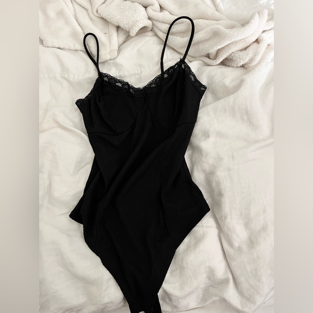 Women’s Bodysuit with lace